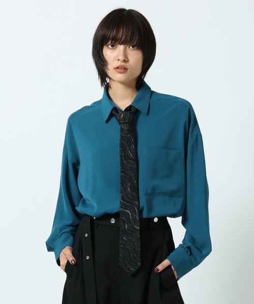 PAGEBOY(ページボーイ)の「メルティシャツ(シャツ/ブラウス・レディース・オフホワイト/ブラック/ターコイズブルー・FREE)」の3枚目の写真