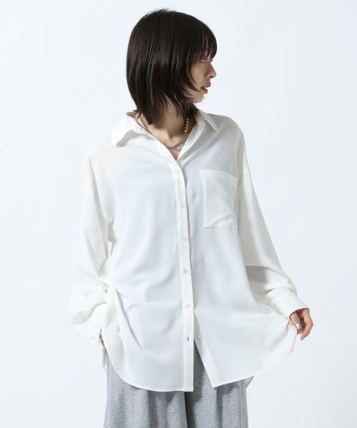 PAGEBOY(ページボーイ)の「メルティシャツ(シャツ/ブラウス・レディース・オフホワイト/ブラック/ターコイズブルー・FREE)」の5枚目の写真