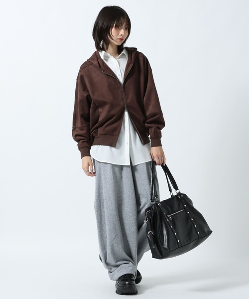 PAGEBOY(ページボーイ)の「メルティシャツ(シャツ/ブラウス・レディース・オフホワイト/ブラック/ターコイズブルー・FREE)」の10枚目の写真