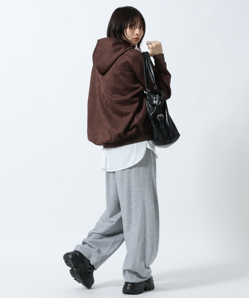 PAGEBOY(ページボーイ)の「メルティシャツ(シャツ/ブラウス・レディース・オフホワイト/ブラック/ターコイズブルー・FREE)」の13枚目の写真