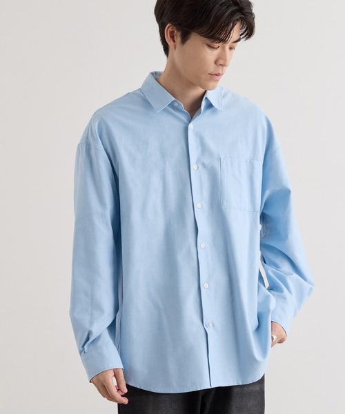 MONO-MART(モノマート)の「【EASY COMFORTシリーズ】ロイヤルオックス オーバーサイズ レギュラーカラー長袖シャツ<UVカット・イージーケア>(シャツ/ブラウス・メンズ・サックスブルー/オフホワイト/グレー系/ダークネイビー/ブラウン系/チャコール・L/S/M)」の1枚目の写真