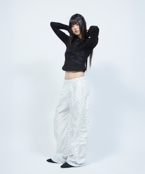 LMR（エルエムアール）の「レタリンググラフィックワッフルヘンリーネック長袖TシャツBLACK（Tシャツ/カットソー・レディース・ブラック・MEDIUM/SMALL）」の8枚目の写真