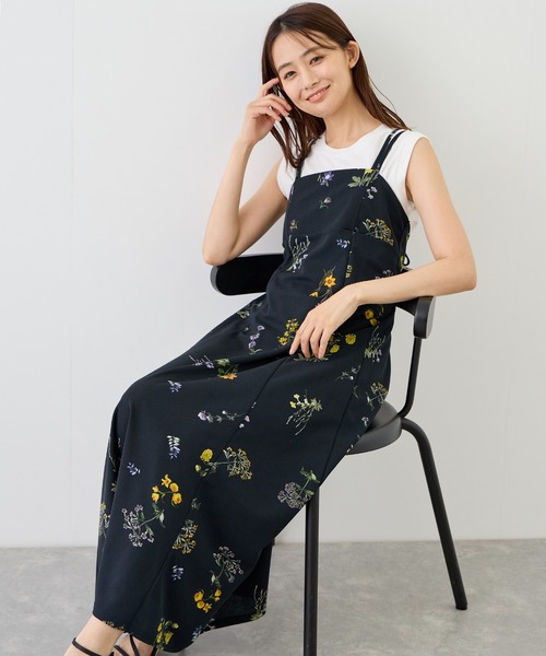 Jayro(ジャイロ)の「花柄キャミワンピース(ワンピース・レディース・ブラック系その他・M)」の13枚目の写真