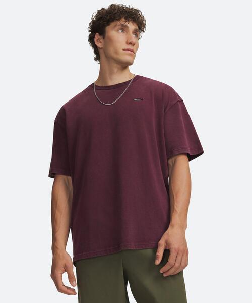 UNDER ARMOUR(アンダーアーマー)の「UAヘビーウェイト オーバーサイズ ウォッシュ ショートスリーブ Tシャツ(ライフスタイル/メンズ)(Tシャツ/カットソー・メンズ・レッド・XL/L/S/M/2XL/3XL)」の1枚目の写真