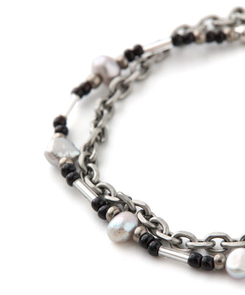 DNSR(ディーエヌエスアール)の「Layered Beaded Bracelet Black(ブレスレット・メンズ・その他・OS)」の2枚目の写真