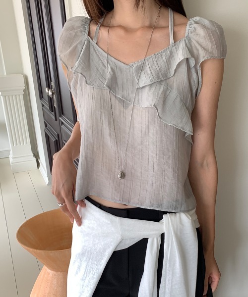 LOENNE(ロエヌ)の「Ruffle Puff Blouse / フリルパフブラウス(Tシャツ/カットソー・レディース・アイボリー/グレー/ブラック・FREE)」の1枚目の写真