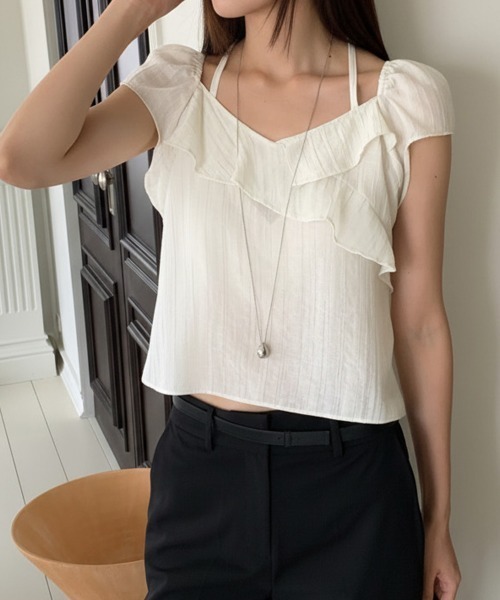 LOENNE(ロエヌ)の「Ruffle Puff Blouse / フリルパフブラウス(Tシャツ/カットソー・レディース・アイボリー/グレー/ブラック・FREE)」の6枚目の写真