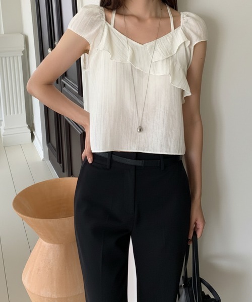 LOENNE(ロエヌ)の「Ruffle Puff Blouse / フリルパフブラウス(Tシャツ/カットソー・レディース・アイボリー/グレー/ブラック・FREE)」の8枚目の写真