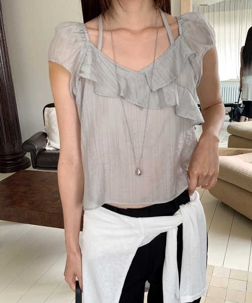 LOENNE(ロエヌ)の「Ruffle Puff Blouse / フリルパフブラウス(Tシャツ/カットソー・レディース・アイボリー/グレー/ブラック・FREE)」の18枚目の写真