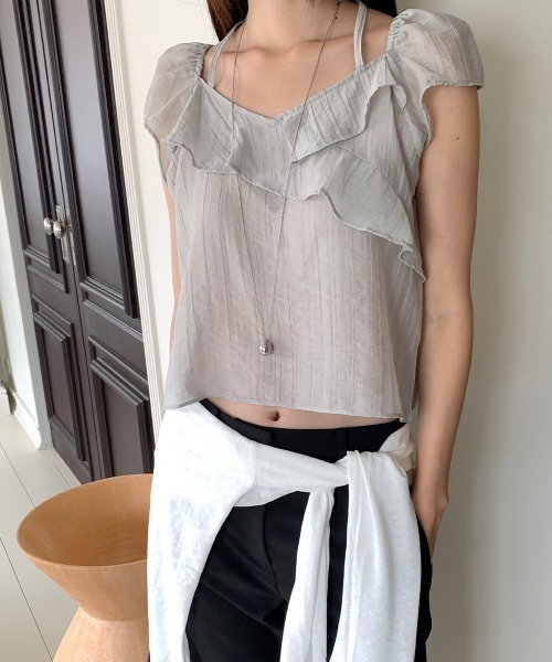 LOENNE(ロエヌ)の「Ruffle Puff Blouse / フリルパフブラウス(Tシャツ/カットソー・レディース・アイボリー/グレー/ブラック・FREE)」の19枚目の写真