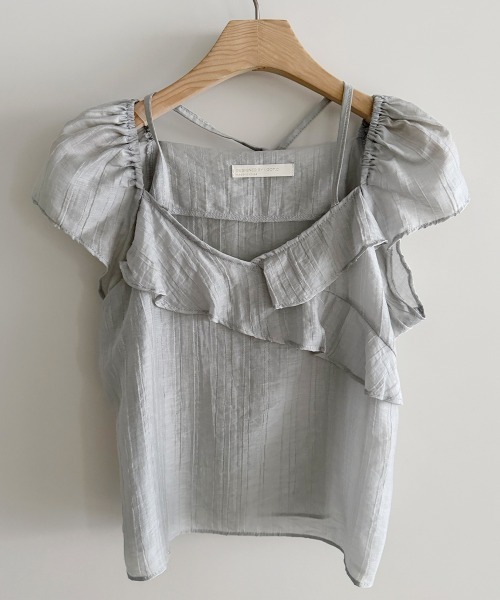 LOENNE(ロエヌ)の「Ruffle Puff Blouse / フリルパフブラウス(Tシャツ/カットソー・レディース・アイボリー/グレー/ブラック・FREE)」の10枚目の写真