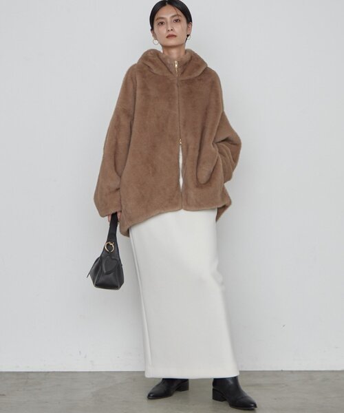 LOUNGEDRESS（ラウンジドレス）の「《WEB限定》フードフェイクファーブルゾン（ブルゾン・レディース・ブラウン/ベージュ・36/38）」の19枚目の写真