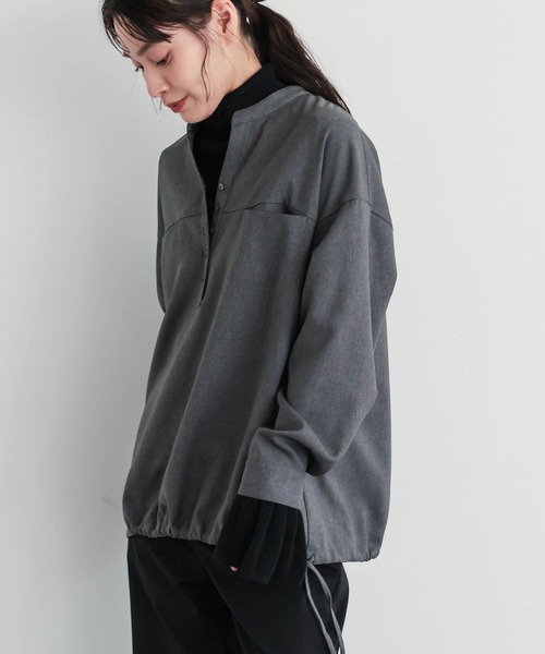for/c(フォーシー)の「ドロストスキッパーブラウス【サスティナブル】(シャツ/ブラウス・レディース・ライトグレー/チャコール・M/L)」の22枚目の写真