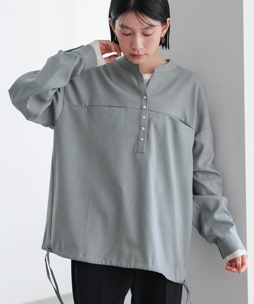 for/c(フォーシー)の「ドロストスキッパーブラウス【サスティナブル】(シャツ/ブラウス・レディース・ライトグレー/チャコール・M/L)」の21枚目の写真