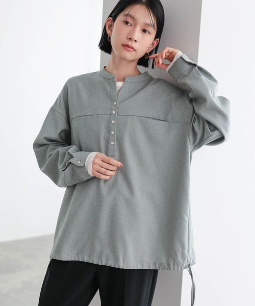 for/c(フォーシー)の「ドロストスキッパーブラウス【サスティナブル】(シャツ/ブラウス・レディース・ライトグレー/チャコール・M/L)」の12枚目の写真