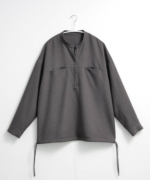 for/c(フォーシー)の「ドロストスキッパーブラウス【サスティナブル】(シャツ/ブラウス・レディース・ライトグレー/チャコール・M/L)」の9枚目の写真