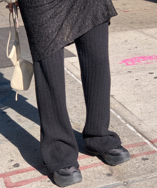haag（ヘイグ）の「slender knit pants (black)（その他パンツ・レディース・その他・FREE）」の3枚目の写真