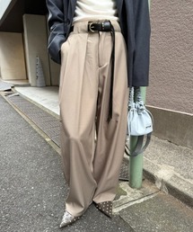 ワイドタックコクーンスラックスパンツ