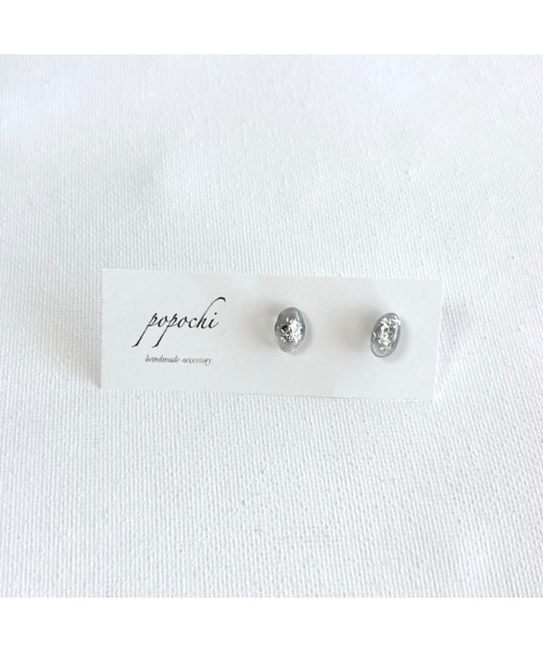 tone(トーン)の「【popochi】小粒 ピアス レジン シンプル 大人 上品 ミニピアス 軽量 デイリー キラキラ(MA)(ピアス(両耳用)・レディース・シルバー・FREE)」の1枚目の写真