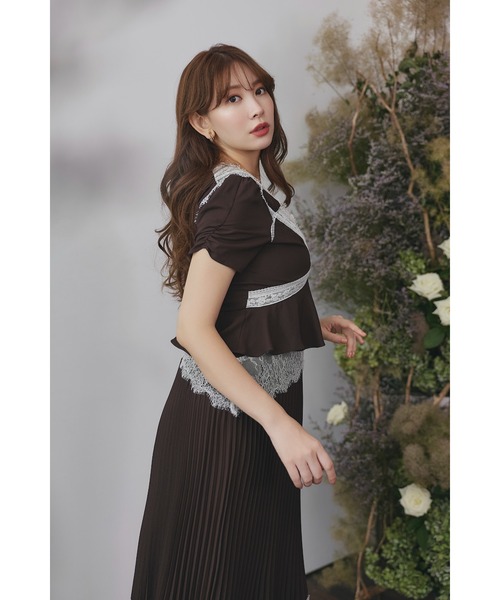 Her lip to（ハーリップトゥー）の「Giulia Lace Pleated Dress（ワンピース・レディース・ブラウン系・S/M）」の3枚目の写真