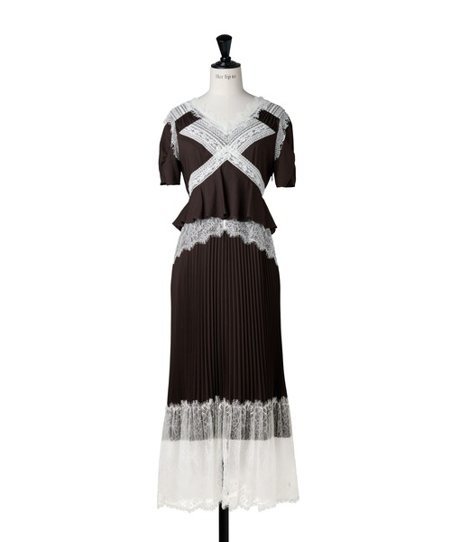 Her lip to（ハーリップトゥー）の「Giulia Lace Pleated Dress（ワンピース・レディース・ブラウン系・S/M）」の14枚目の写真