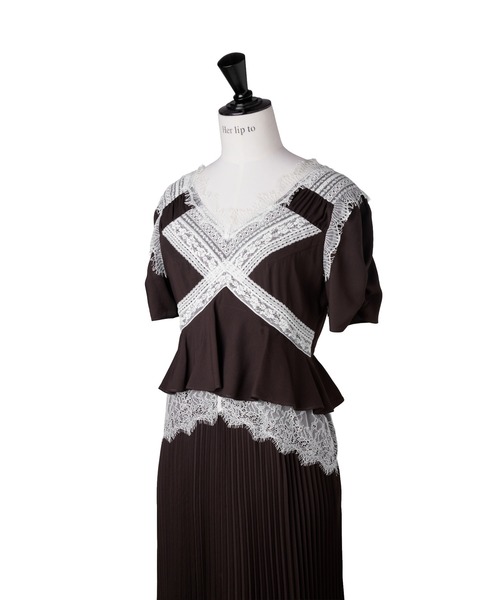 Her lip to（ハーリップトゥー）の「Giulia Lace Pleated Dress（ワンピース・レディース・ブラウン系・S/M）」の17枚目の写真