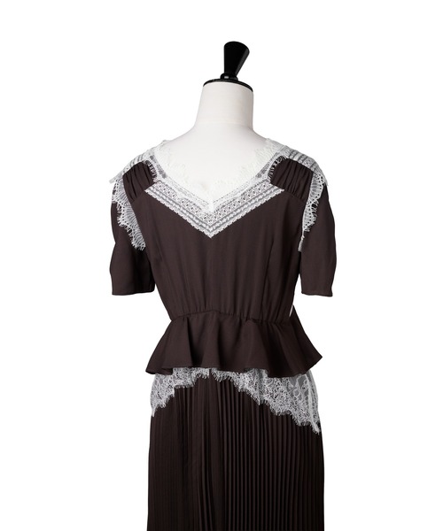 Her lip to（ハーリップトゥー）の「Giulia Lace Pleated Dress（ワンピース・レディース・ブラウン系・S/M）」の19枚目の写真