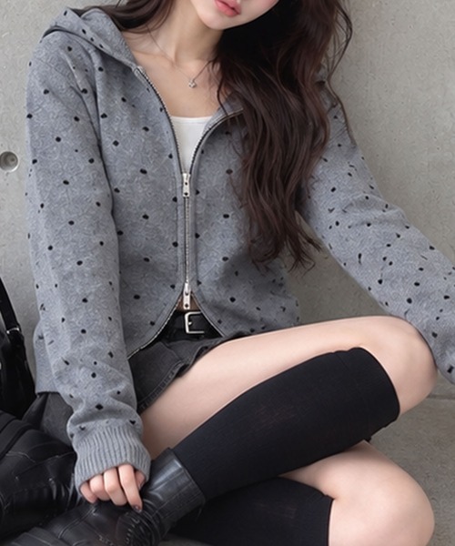 GLAMOROUS JANE(グラマラスジェーン)の「ドットジャガードダブルジップニットパーカー(パーカー・レディース・ベージュ/ブラック/グレー・FREE)」の11枚目の写真