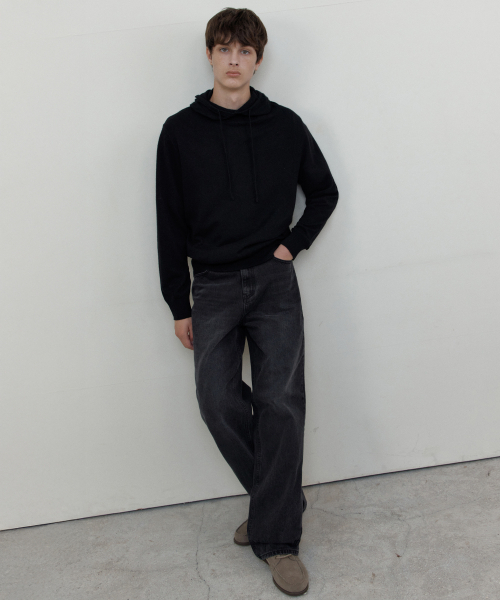 WEDNESDAY OASIS(ウェンズデーオアシス)の「ラムズウールフードニット_BLACK(WCB6KN85)(ニット/セーター・メンズ・ブラック・MEDIUM/LARGE)」の3枚目の写真