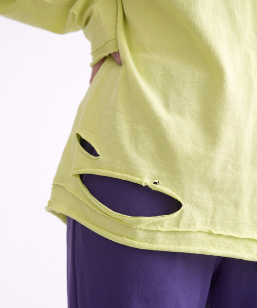 GRAVER（グレーバー）の「[WOMAN]LUV ダメージ ワンショルダー ロングスリーブ_2color（Tシャツ/カットソー・レディース・チャコール/イエロー・FREE）」の10枚目の写真