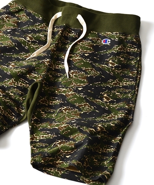 SHIPS(シップス)の「【WEB限定】Champion(チャンピオン)×SHIPS AUTHENTIC: 別注 リバースウィーブ ジャージー カモフラ/ショーツ■(その他パンツ・メンズ・ブラック/グレー/オリーブ・MEDIUM/LARGE/SMALL)」の1枚目の写真