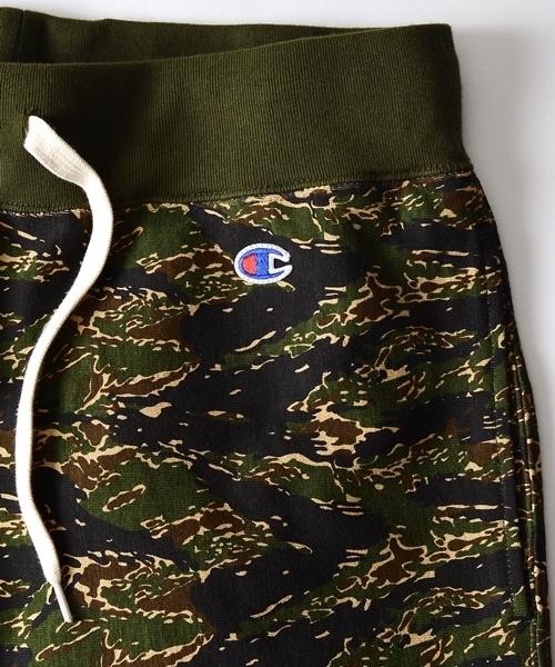 SHIPS(シップス)の「【WEB限定】Champion(チャンピオン)×SHIPS AUTHENTIC: 別注 リバースウィーブ ジャージー カモフラ/ショーツ■(その他パンツ・メンズ・ブラック/グレー/オリーブ・MEDIUM/LARGE/SMALL)」の7枚目の写真