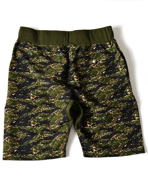 SHIPS(シップス)の「【WEB限定】Champion(チャンピオン)×SHIPS AUTHENTIC: 別注 リバースウィーブ ジャージー カモフラ/ショーツ■(その他パンツ・メンズ・ブラック/グレー/オリーブ・MEDIUM/LARGE/SMALL)」の4枚目の写真