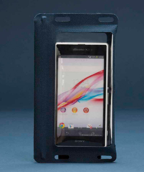 ROOT CO.（ルート）の「ROOT CO. スマホ 防水ケース 完全防水 IPX8 Water Proof Shell. /Smart Phone（スマホケース/カバー・メンズ・ブラック/ワイン/カーキ/ダークブラウン/ネイビー/ベージュ・FREE）」の5枚目の写真