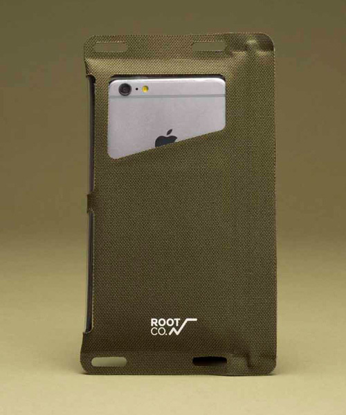 ROOT CO.（ルート）の「ROOT CO. スマホ 防水ケース 完全防水 IPX8 Water Proof Shell. /Smart Phone（スマホケース/カバー・メンズ・ブラック/ワイン/カーキ/ダークブラウン/ネイビー/ベージュ・FREE）」の4枚目の写真