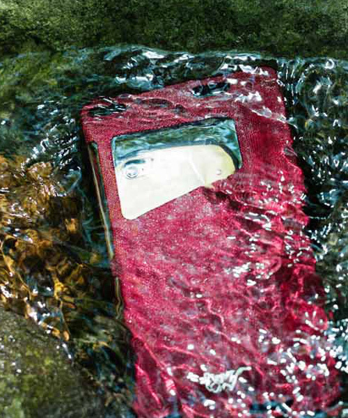 ROOT CO.（ルート）の「ROOT CO. スマホ 防水ケース 完全防水 IPX8 Water Proof Shell. /Smart Phone（スマホケース/カバー・メンズ・ブラック/ワイン/カーキ/ダークブラウン/ネイビー/ベージュ・FREE）」の13枚目の写真