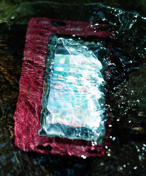 ROOT CO.（ルート）の「ROOT CO. スマホ 防水ケース 完全防水 IPX8 Water Proof Shell. /Smart Phone（スマホケース/カバー・メンズ・ブラック/ワイン/カーキ/ダークブラウン/ネイビー/ベージュ・FREE）」の14枚目の写真