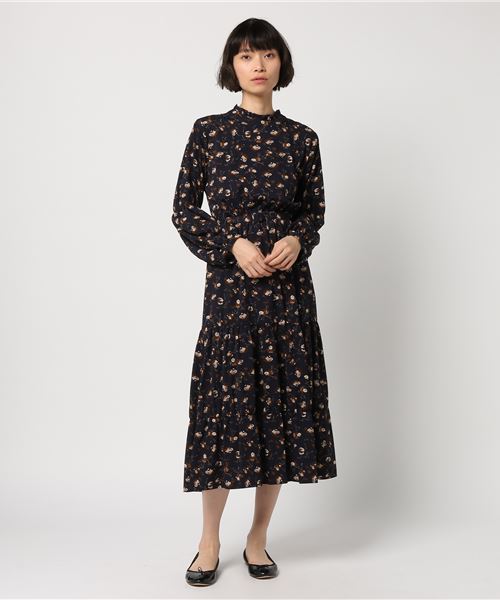 archives（アルシーヴ）の「袖シャーリングティアードワンピース（ワンピース・レディース・ネイビー/オフホワイト/キャメル・MEDIUM）」の3枚目の写真