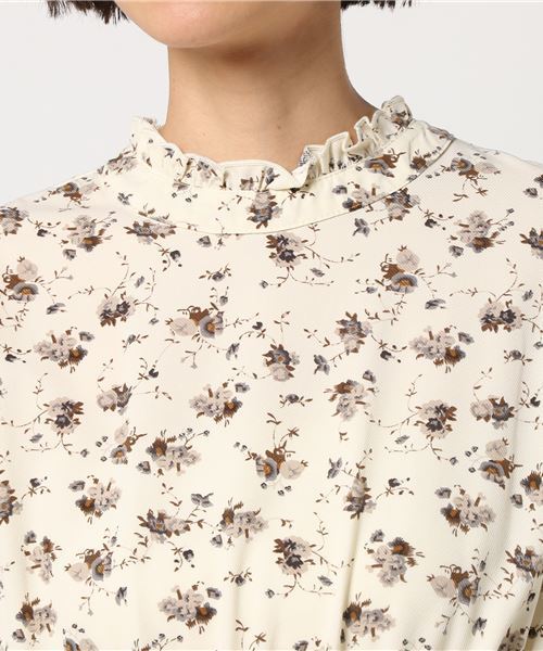 archives（アルシーヴ）の「袖シャーリングティアードワンピース（ワンピース・レディース・ネイビー/オフホワイト/キャメル・MEDIUM）」の9枚目の写真