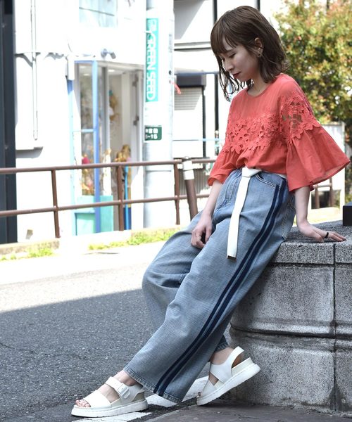 w closet（ダブルクローゼット）の「異素材レース付きシフォンブラウス（シャツ/ブラウス・レディース・オフホワイト/ブラック/オレンジ・FREE）」の15枚目の写真