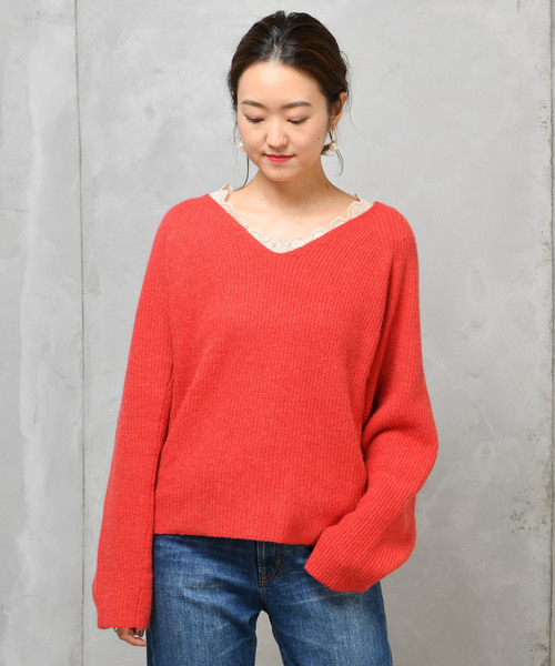 DouDou（ドゥドゥ）の「片畦プルオーバーニット（ニット/セーター・レディース・ライトグレー/オフホワイト/キャメル/レッド・FREE）」の4枚目の写真