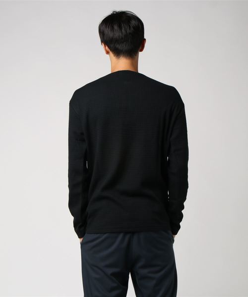 Luv maison（ラブメゾン）の「ワッフルハーフZIPデザインロンT（Tシャツ/カットソー・メンズ・ホワイト/ブラック・M/L）」の3枚目の写真