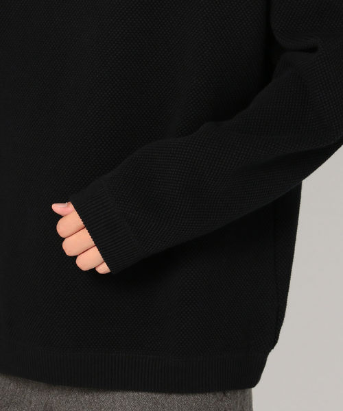 crepuscule(クレプスキュール)の「crepuscule: 【MOSS STITCH】 クルーネック ニット(スウェット・メンズ・ブラック/ベージュ・1/2)」の8枚目の写真