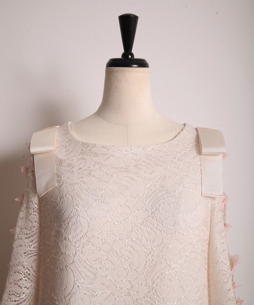 フラワー 刺繍 ワンピース 異素材ミックス シアー袖 リボン 韓国 tocco closet（トッコ クローゼット）の「肩りぼん付きシフォン