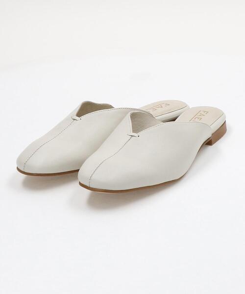 BEAUTY&YOUTH UNITED ARROWS(ビューティーアンドユースユナイテッドアローズ)の「<FAEDA>Vカットスライダーミュール о(サンダル・レディース・オフホワイト/ブラウン/ブラック・38/39/36/37)」の9枚目の写真