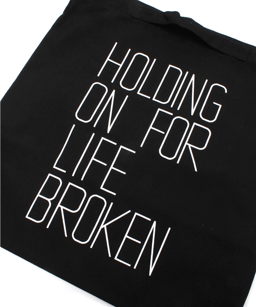 WEGO（ウィゴー）の「WEGO/ペンシルロゴキャンバスショルダーバッグ（ショルダーバッグ・メンズ・ホワイト/ブラック・FREE）」の9枚目の写真