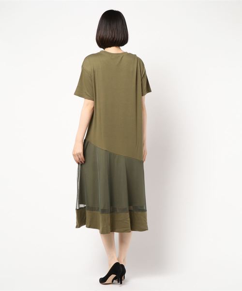 GeeRA（ジーラ）の「裾チュール切替カットソーワンピース（ワンピース・レディース・カーキ/ブラック・SMALL/LARGE/X-LARGE/MEDIUM）」の4枚目の写真