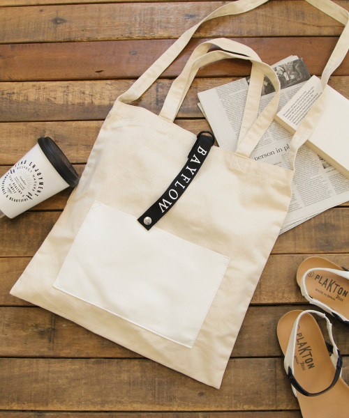 BAYFLOW（ベイフロー）の「ポータブルバッグ（トートバッグ・レディース・ネイビー/ブラウン/グレー/オフホワイト・FREE）」の2枚目の写真