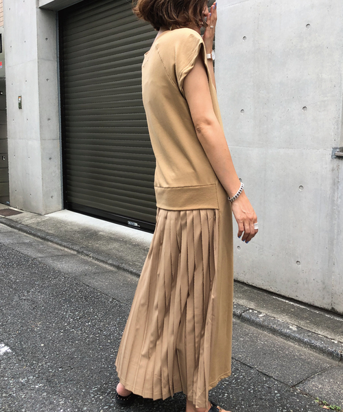 meJane（ミージェーン）の「ミニ裏毛/バックプリーツ半袖ワンピース（ワンピース・レディース・ブラック/モカ・フリー）」の17枚目の写真