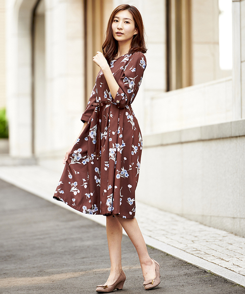コスモス柄リボンベルト付きワンピース ワンピース Pattern Fiona ワンピース パターンフィオナ のファッション ワンピース セール
